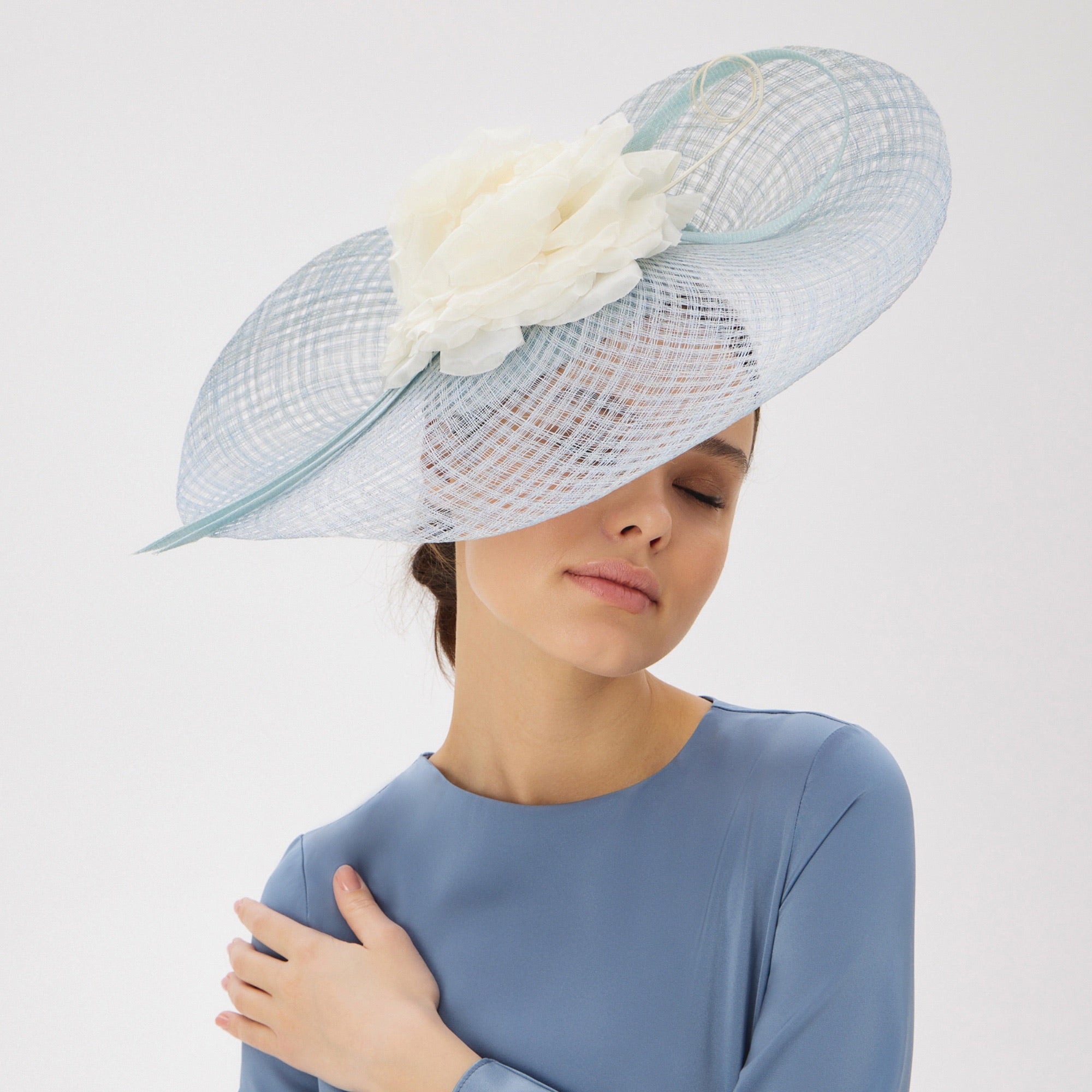 Exquisite Fascinator Derby Hat for Women with White Flower